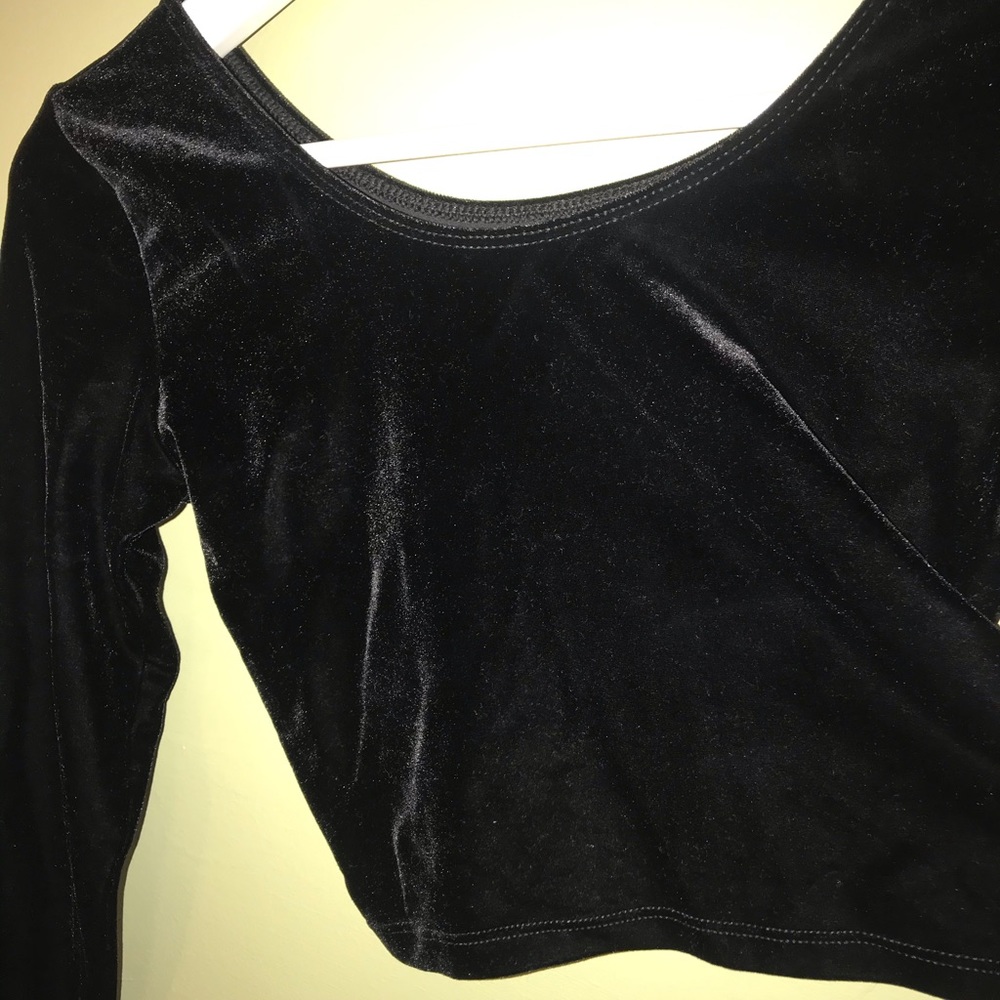 American Apparel cropped black velvet long sleeve
